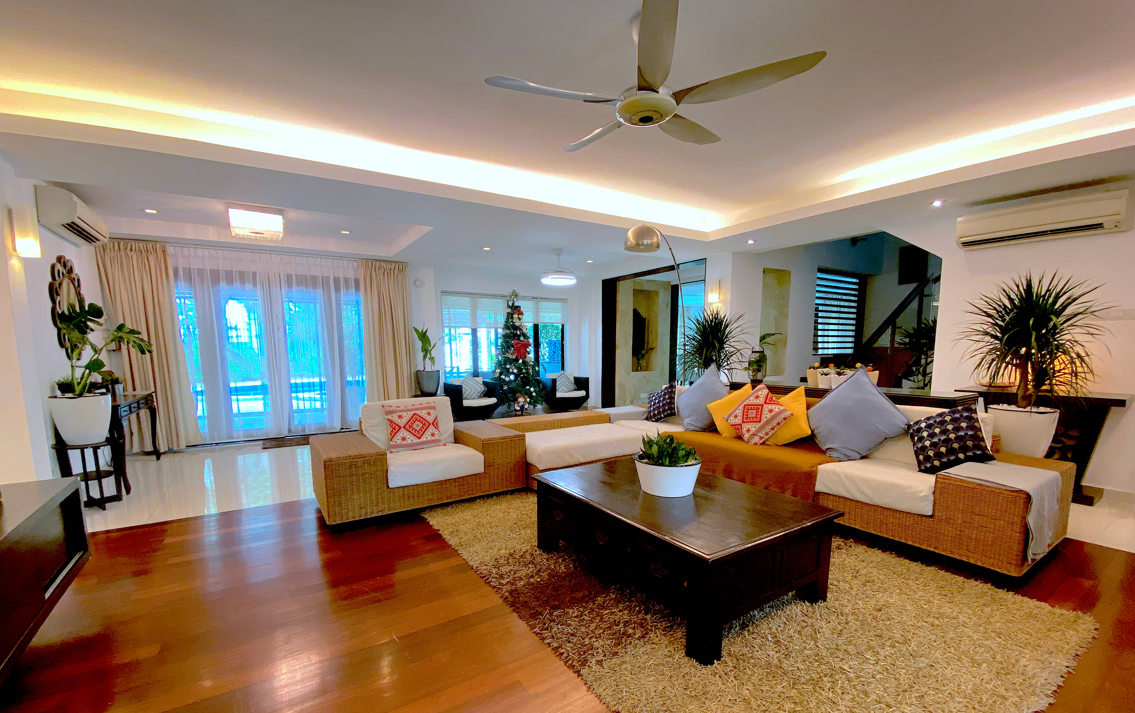 Stunning Seaside Luxury Villa in Port Dickson - Filmplace