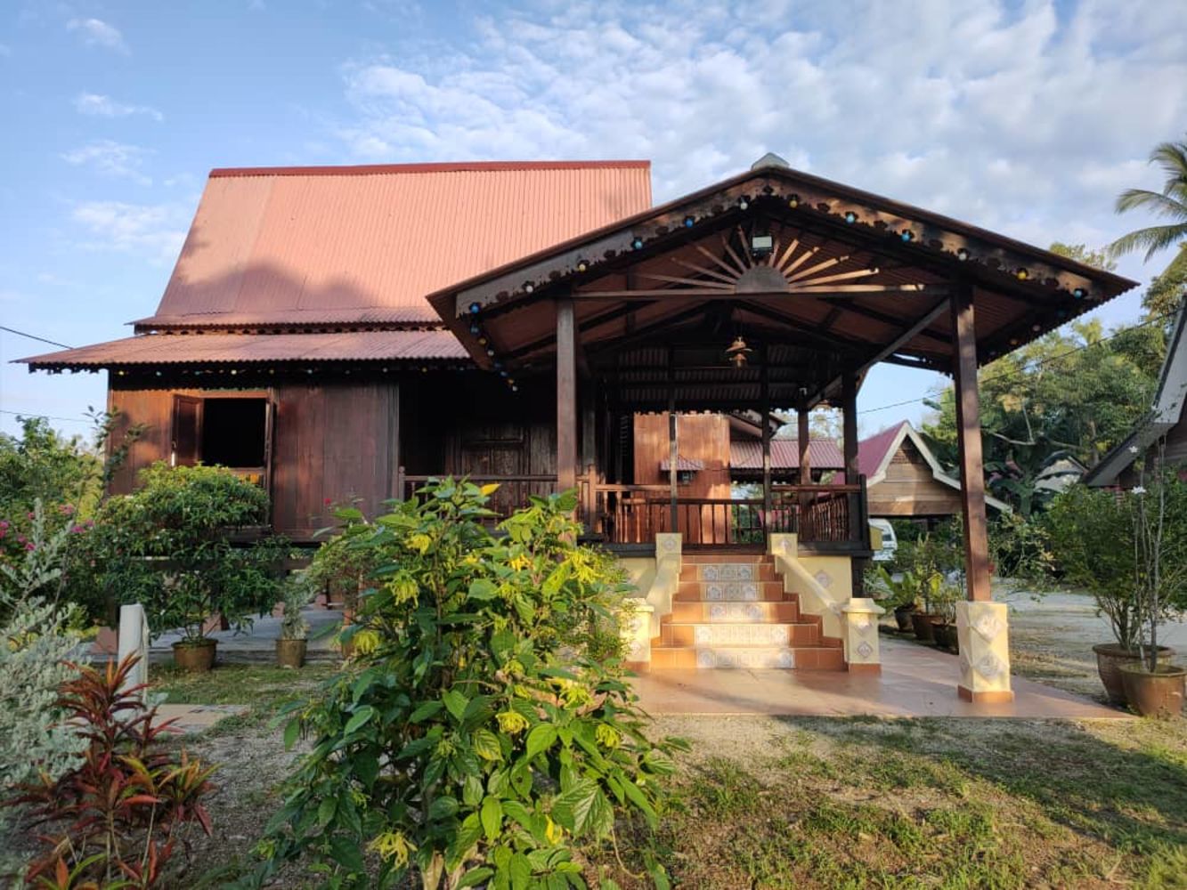 Beautiful Rumah Kampung in Rizab Melayu Kesang